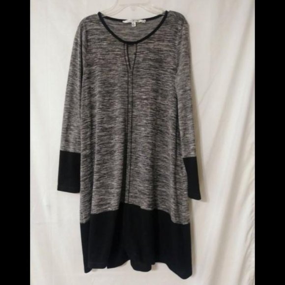 Long Sleeve Shift Dress - Picture 5 of 9